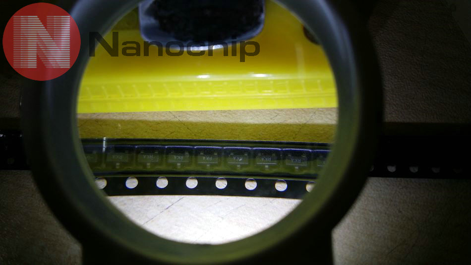LM4040AIM3-3